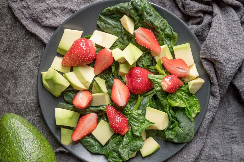 Spinach and strawberries 